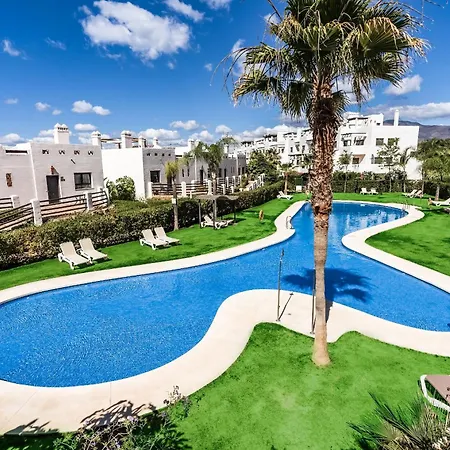 Sunset Golf - With Pool And Parking Apartment